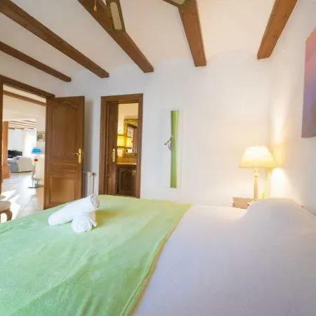 Sleeps 6 Pool Casas de Torrat