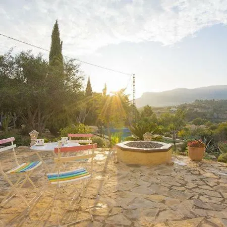 Sleeps 6 Pool Вилла Casas de Torrat